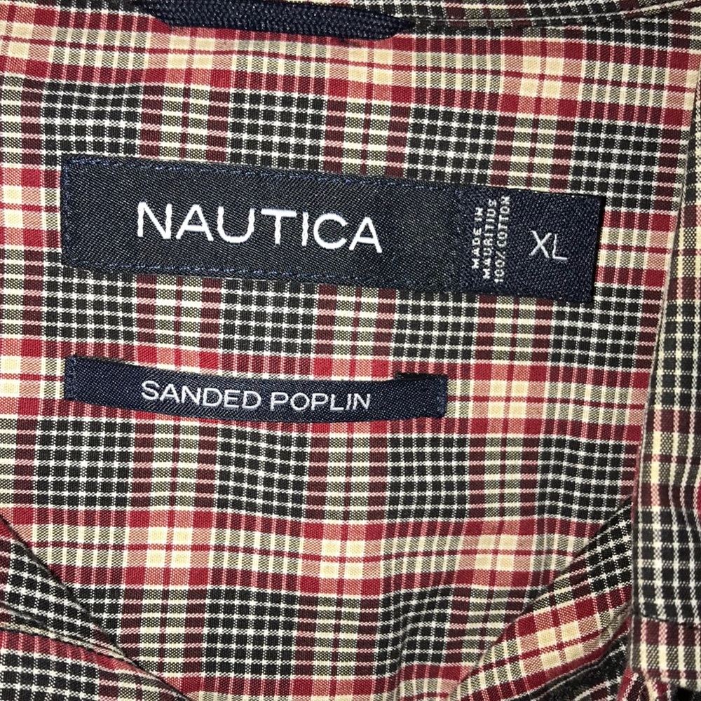 Nautica button down - Picture 2 of 5